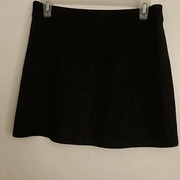 ZARA TRAFALUC COLLECTION suede skirt. - Picture 4 of 5